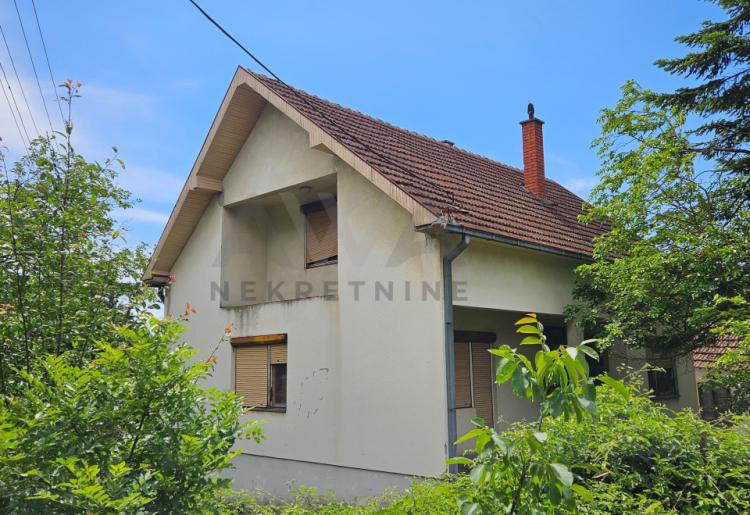 Boljevac - Krivi  Vir , kuća 35m2 na placu od oko 4ari