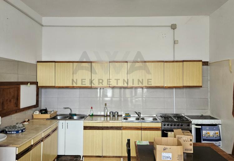 Na prodaju spratna kuća u Boljevcu – odlična investicija i idealno mesto za život